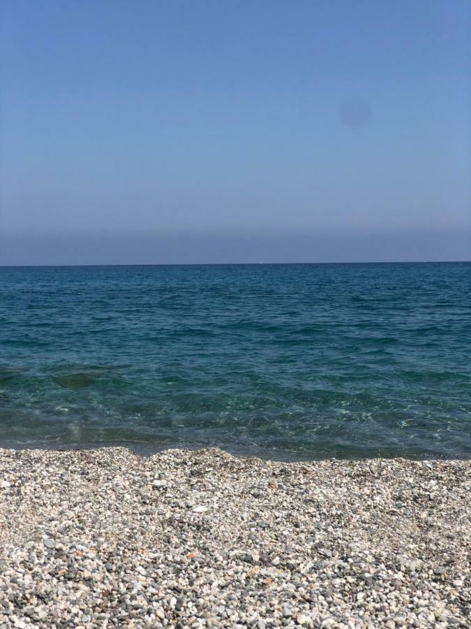 The Beach House Спадафора Экстерьер фото
